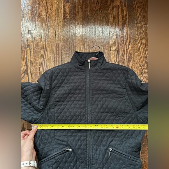 Barbour Quilted Jacket - Picture 13 of 16